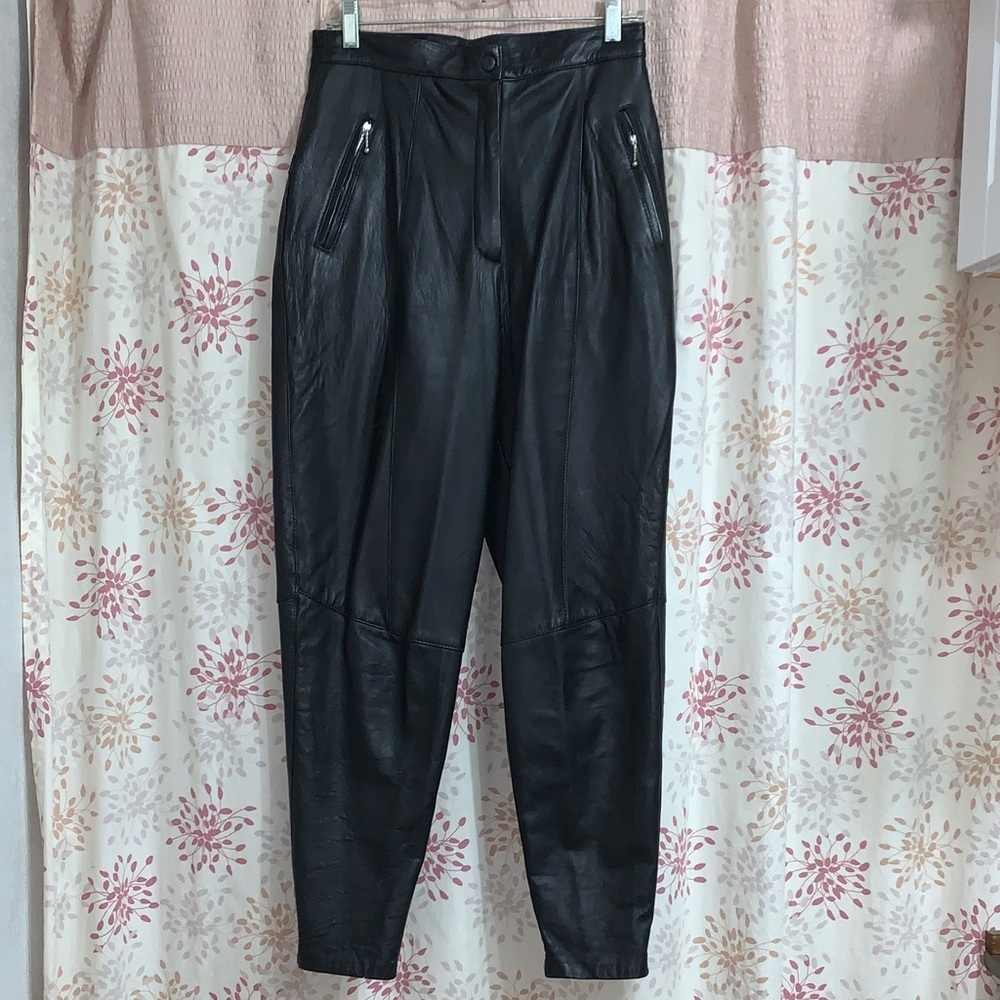 Black 80’s Vintage Leather Women's Stir-Up/Ankle Pants•31” waist•EVC!